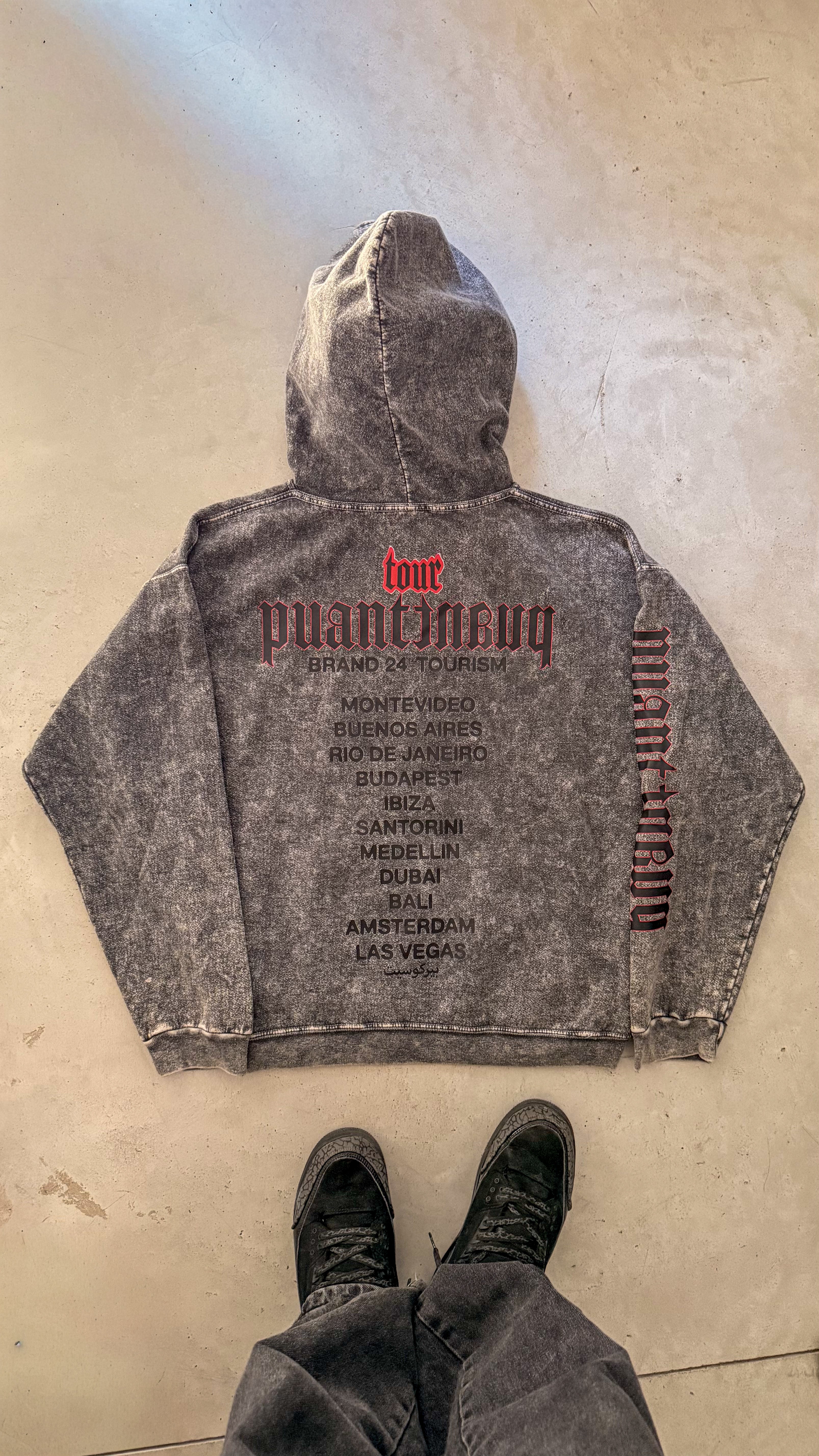 HOODIE TOUR